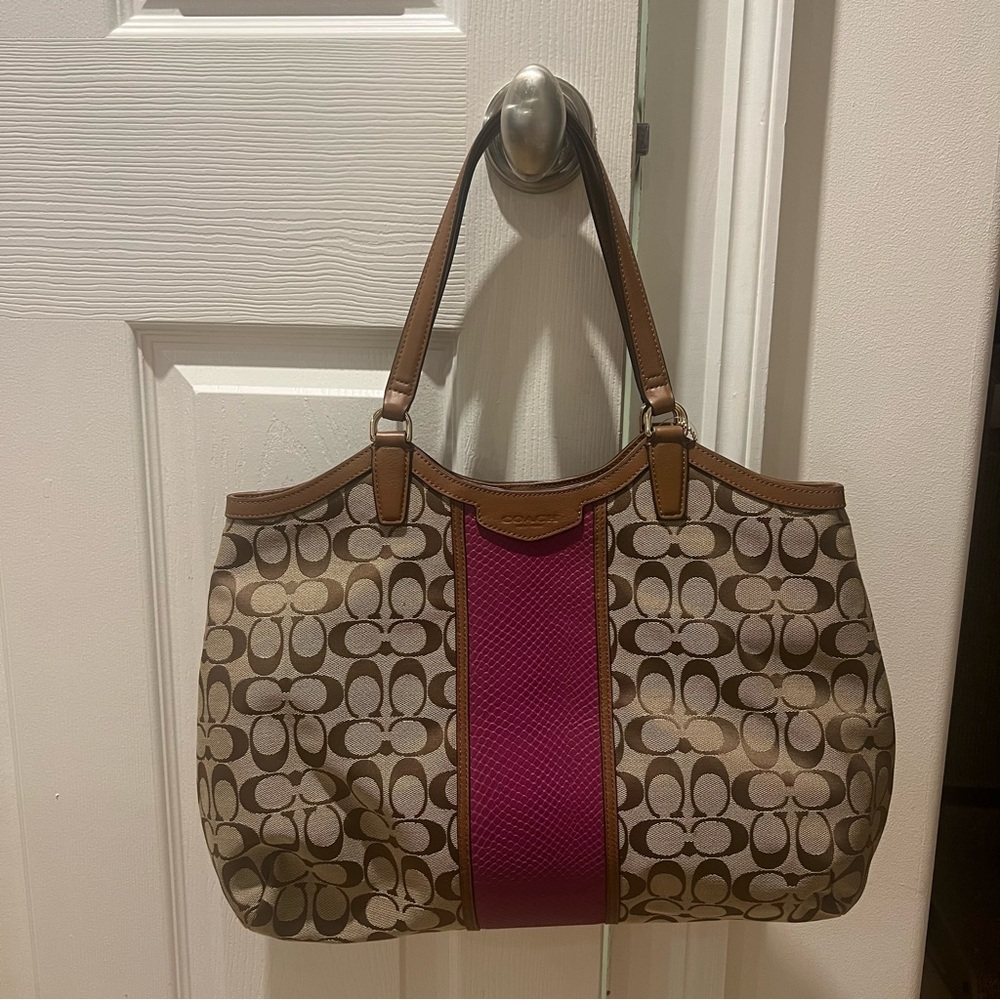 Coach signature NWOT
